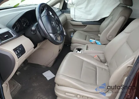 2011 Honda Odyssey Touring z USA, uszkodzony, nr VIN 5FNRL5H95BB080785